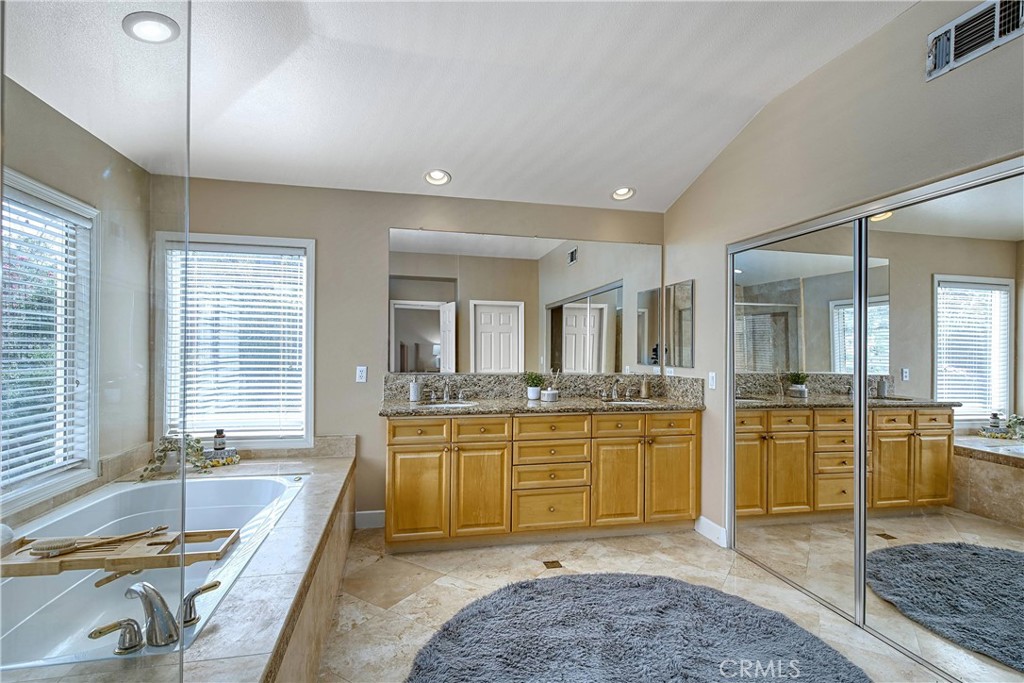 24932 Normans Way Calabasas, CA 91302 - Photo 34 of 63 Primary Bath