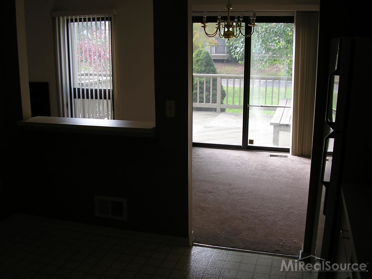 685 Highgate Mews, Unit 153 Rochester Hills, MI 48307 - Photo 9 of 17