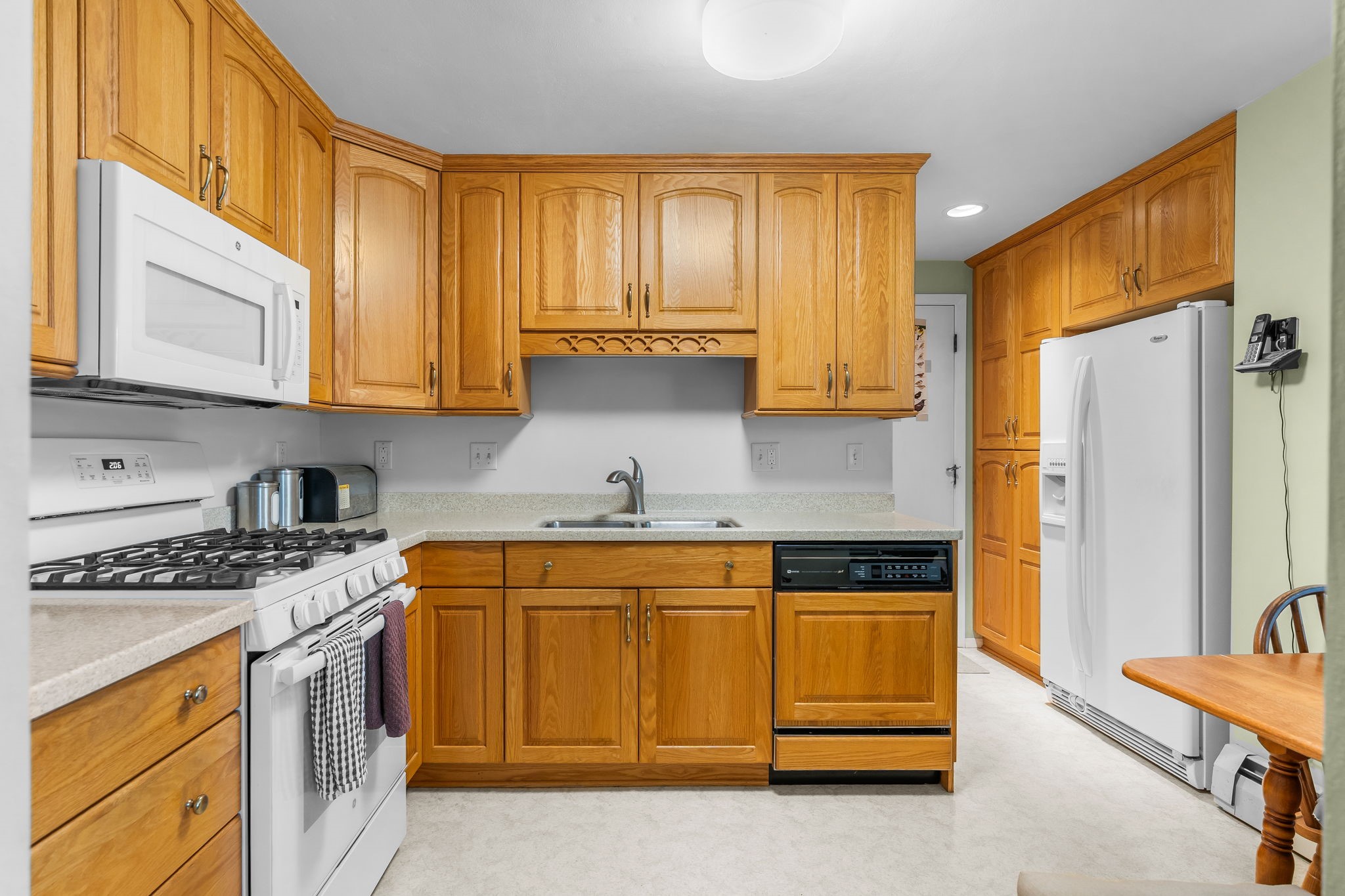 583 Overbrook Road Johnson City, NY 13790 - Photo 12 of 28