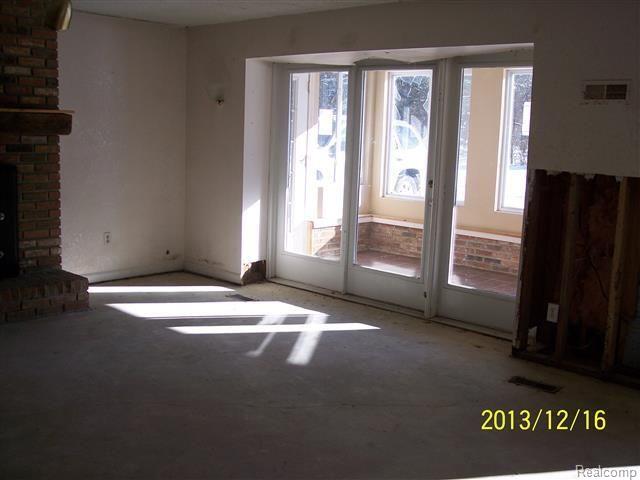5770 Cobb Road Lapeer, MI 48446 - Photo 4 of 16 13.jpg