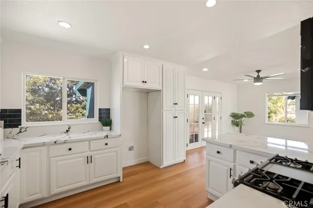 a view of a window in a room