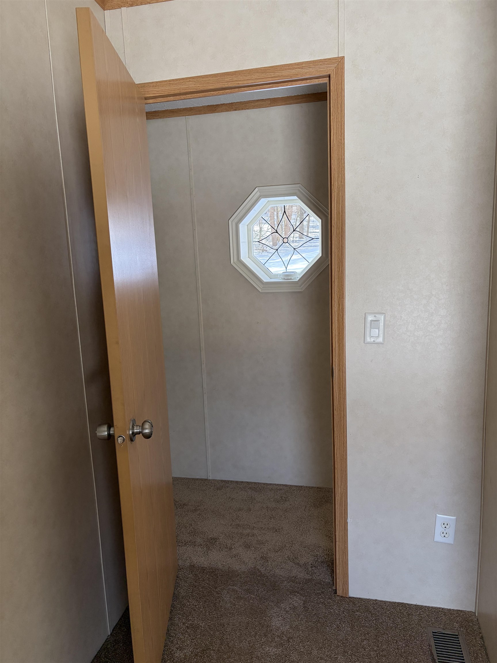 64 County Road Springfield, VT 05150 - Photo 19 of 43