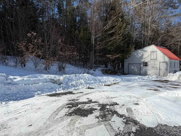 $250,000 | 64 County Road, Springfield, VT 05150