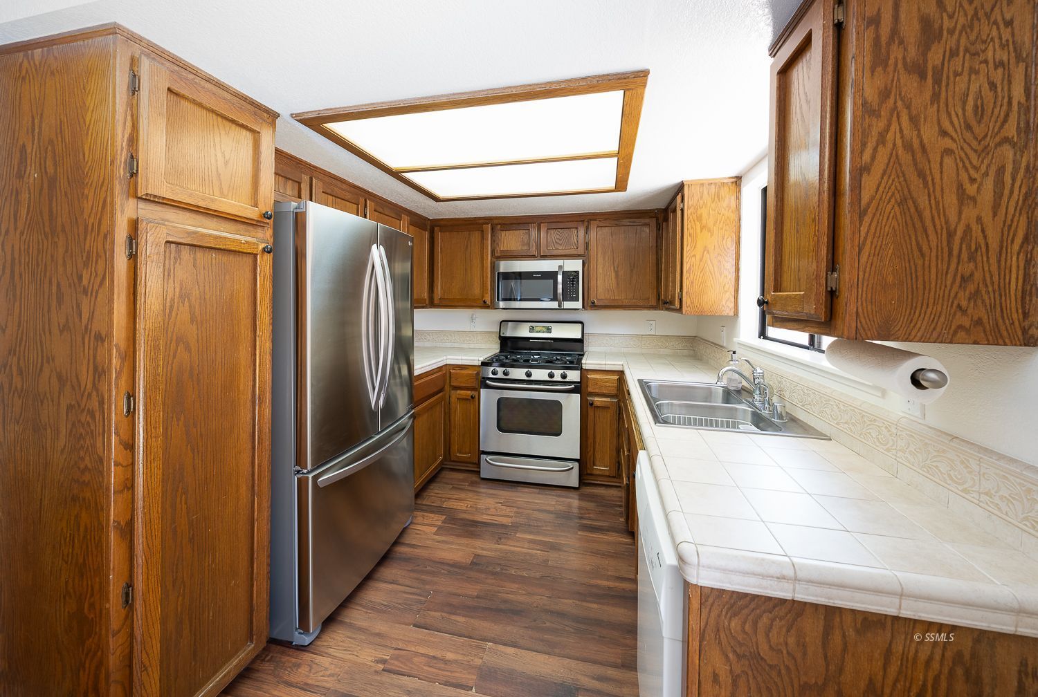 316 Carmel Circle Ridgecrest, CA 93555 - Photo 3 of 42 Gallery Image 3