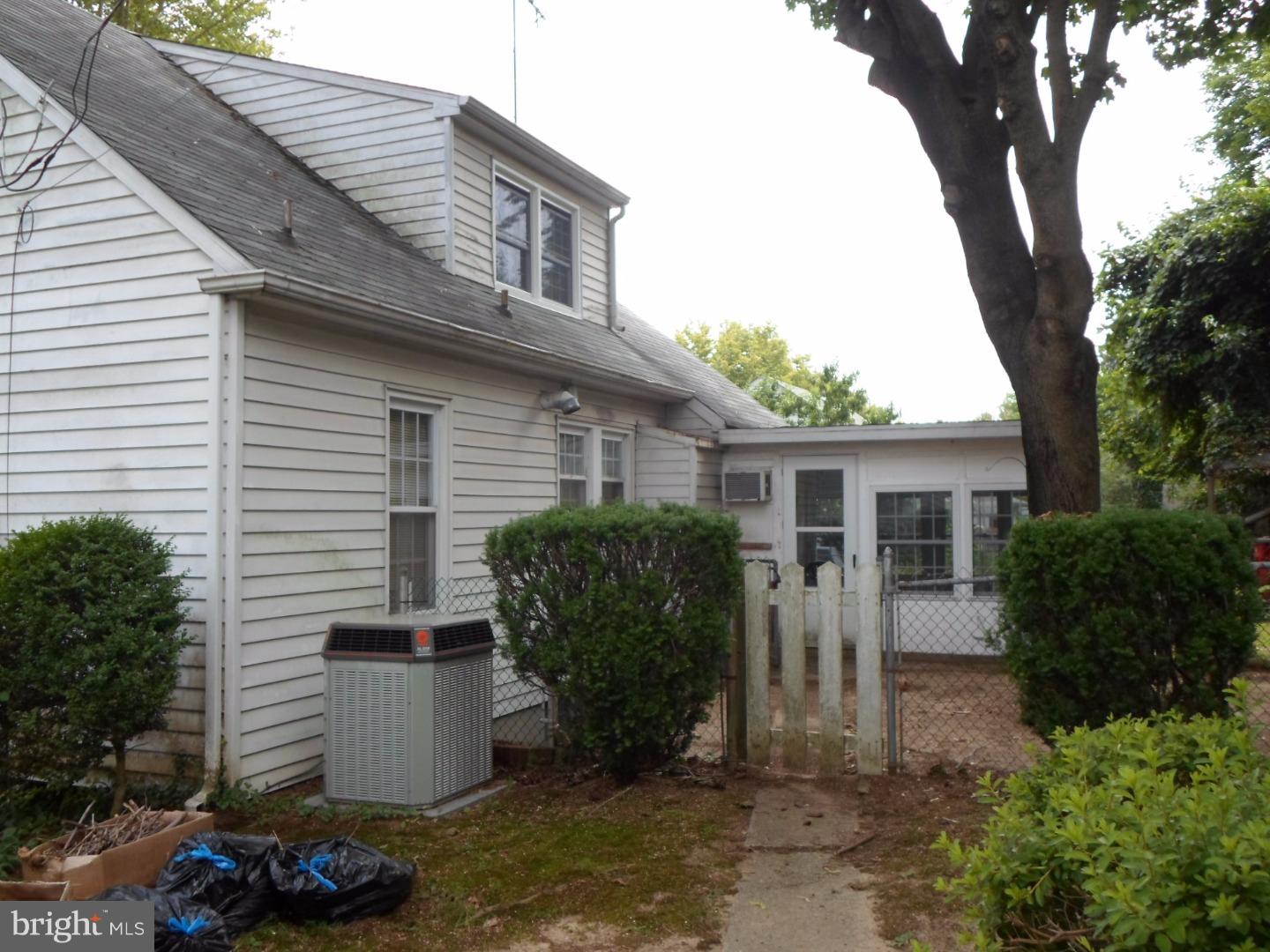 20 Spring Street Bridgeton, NJ 08302 - Photo 2 of 16 Gallery Image 2