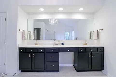 $695,000 | 4229 Greenthread Drive, Zionsville, IN 46077