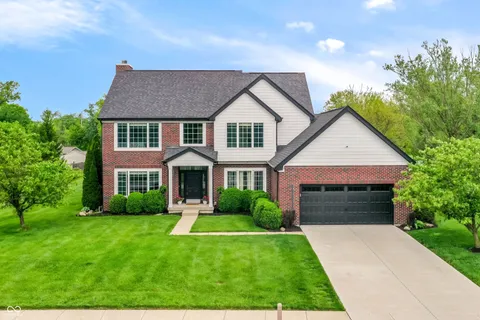 $695,000 | 4229 Greenthread Drive, Zionsville, IN 46077