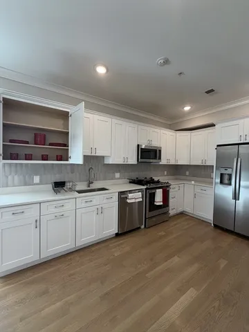 $6,095 | 104-106 Warren Street, Unit 7, Boston, MA 02135