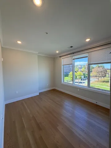 $6,095 | 104-106 Warren Street, Unit 7, Boston, MA 02135