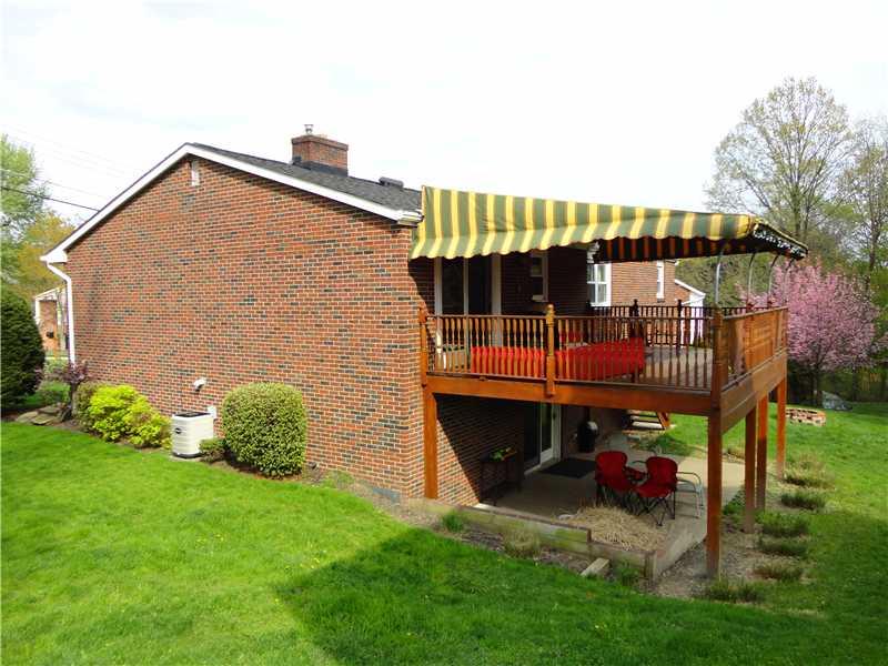 171 North Jamestown Road Coraopolis, PA 15108 - Photo 3 of 22 Exterior Back.
