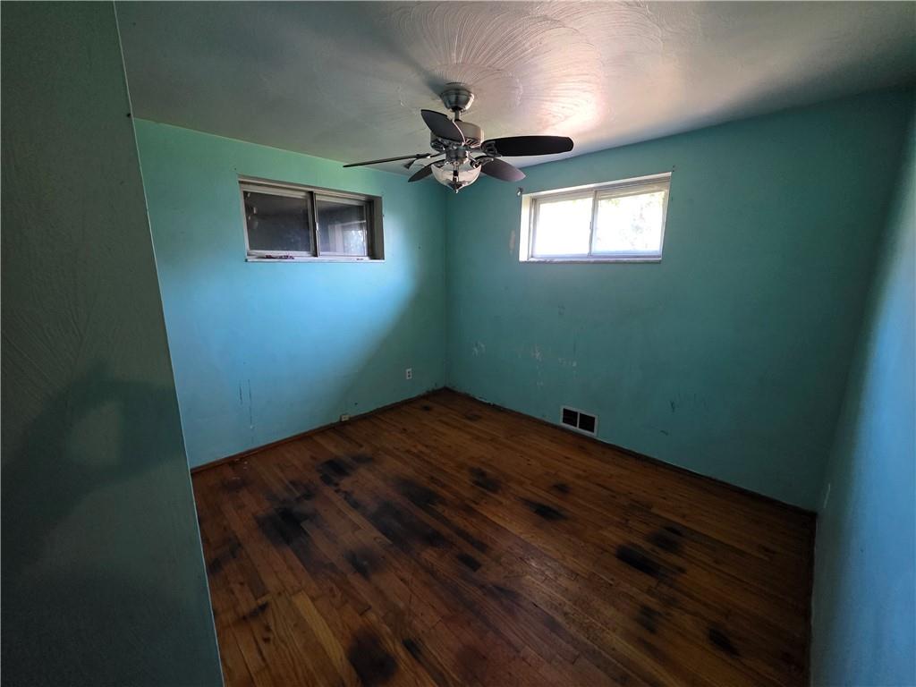 1852 Virginia Via Washington, PA 15301 - Photo 8 of 14 a view of empty room with window