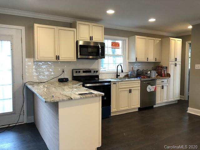 611 3rd St Place Southwest Conover, NC 28613 - Photo 4 of 19 Gallery Image 4