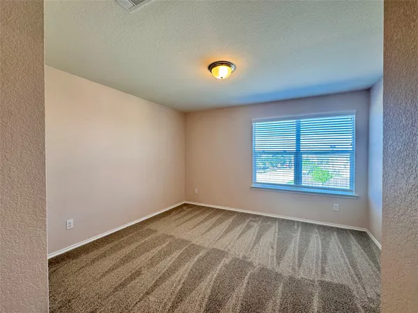 $2,500 | 16501 Brogan Lane, Pflugerville, TX 78660