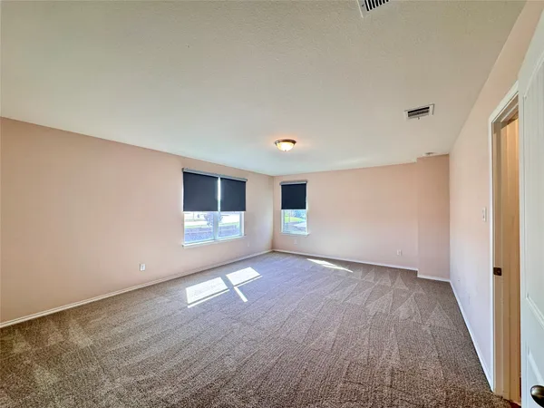 $2,500 | 16501 Brogan Lane, Pflugerville, TX 78660