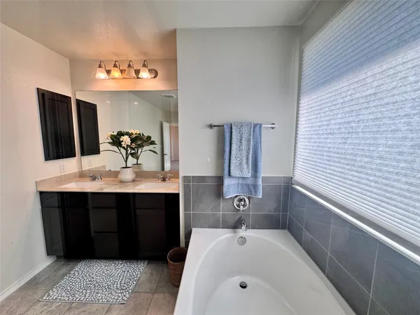 $2,500 | 16501 Brogan Lane, Pflugerville, TX 78660