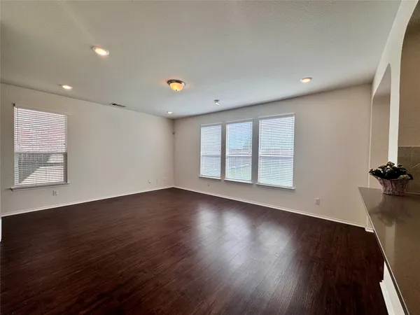 $2,500 | 16501 Brogan Lane, Pflugerville, TX 78660