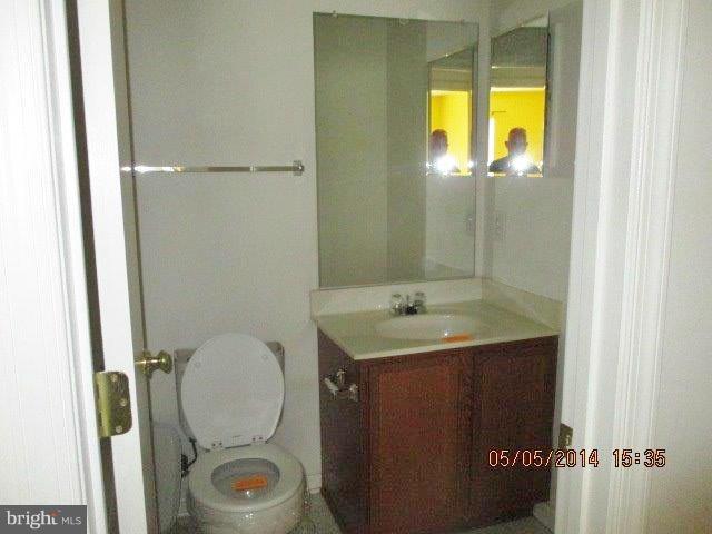 7616 Gladstone Road Baltimore, MD 21244 - Photo 8 of 10 Bath