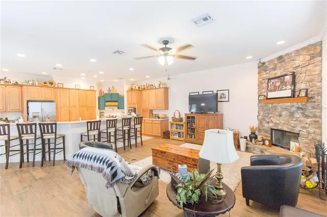 $699,900 | 1380 East Lakeshore Boulevard, Kissimmee, FL 34744