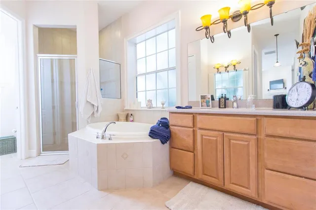 $699,900 | 1380 East Lakeshore Boulevard, Kissimmee, FL 34744