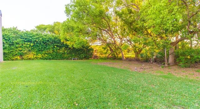 $699,900 | 1380 East Lakeshore Boulevard, Kissimmee, FL 34744