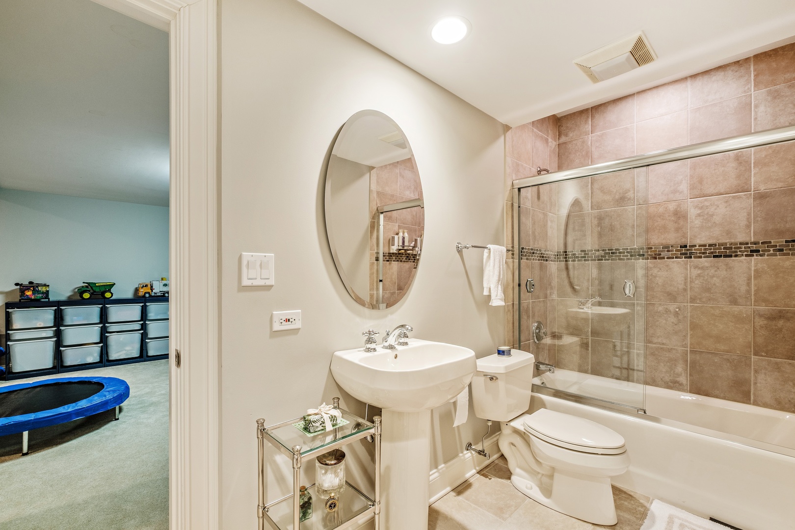 1063 Oak Street Winnetka, IL 60093 - Photo 24 of 25