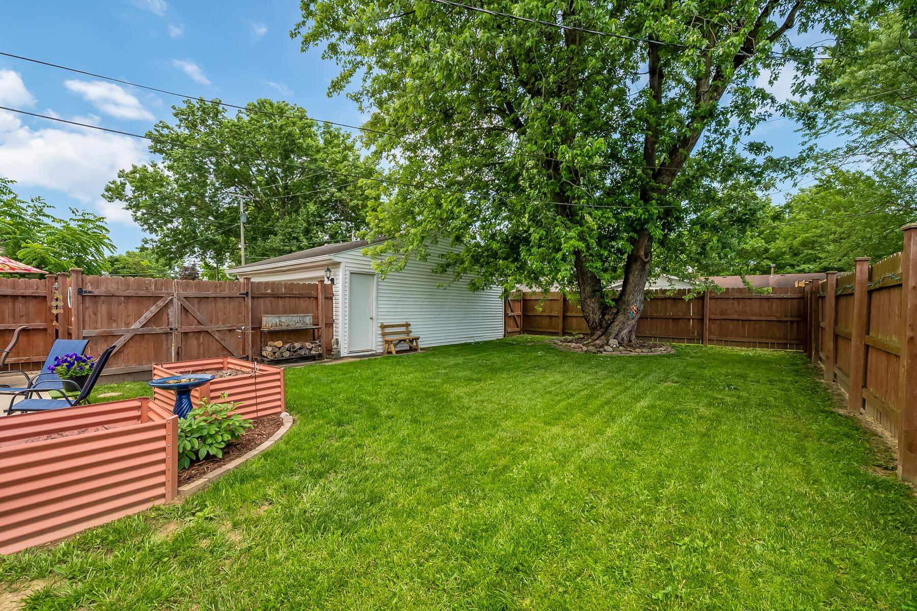 19 Vaughn Road Delaware, OH 43015 - Photo 8 of 32 Fenced Back Yard
