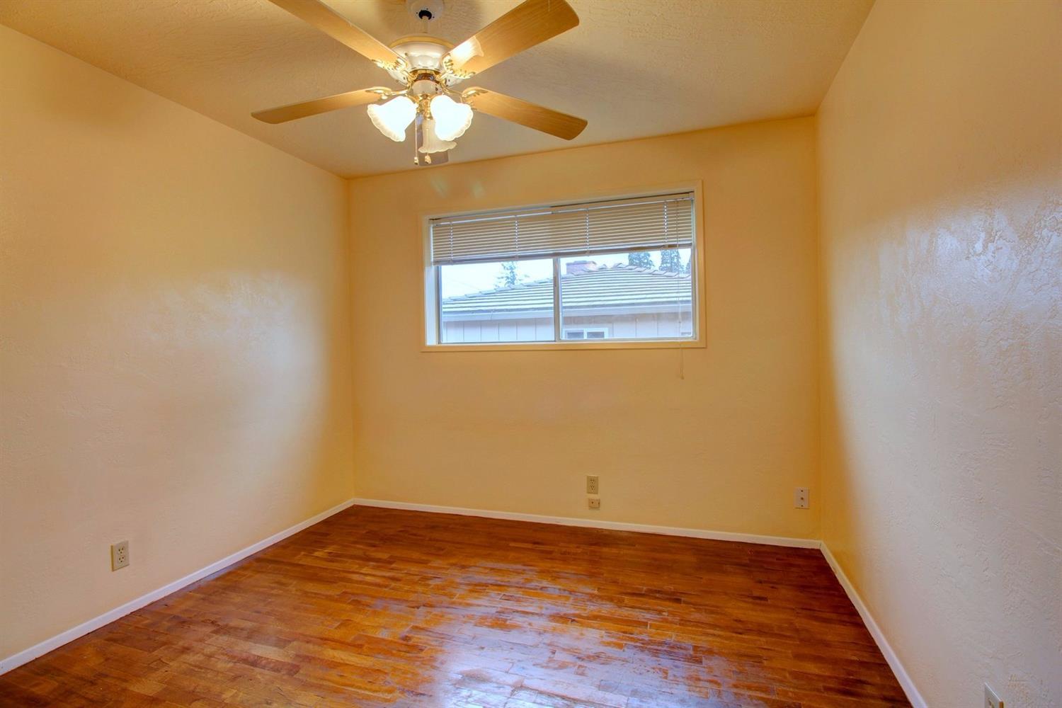 209 Windsor Way Central Point, OR 97502 - Photo 11 of 25 Additional Photo