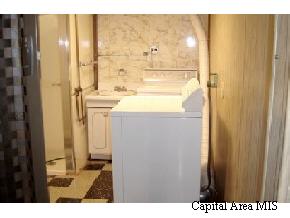 2400 South 11th Street Springfield, IL 62703 - Photo 8 of 9 Gallery Image 8