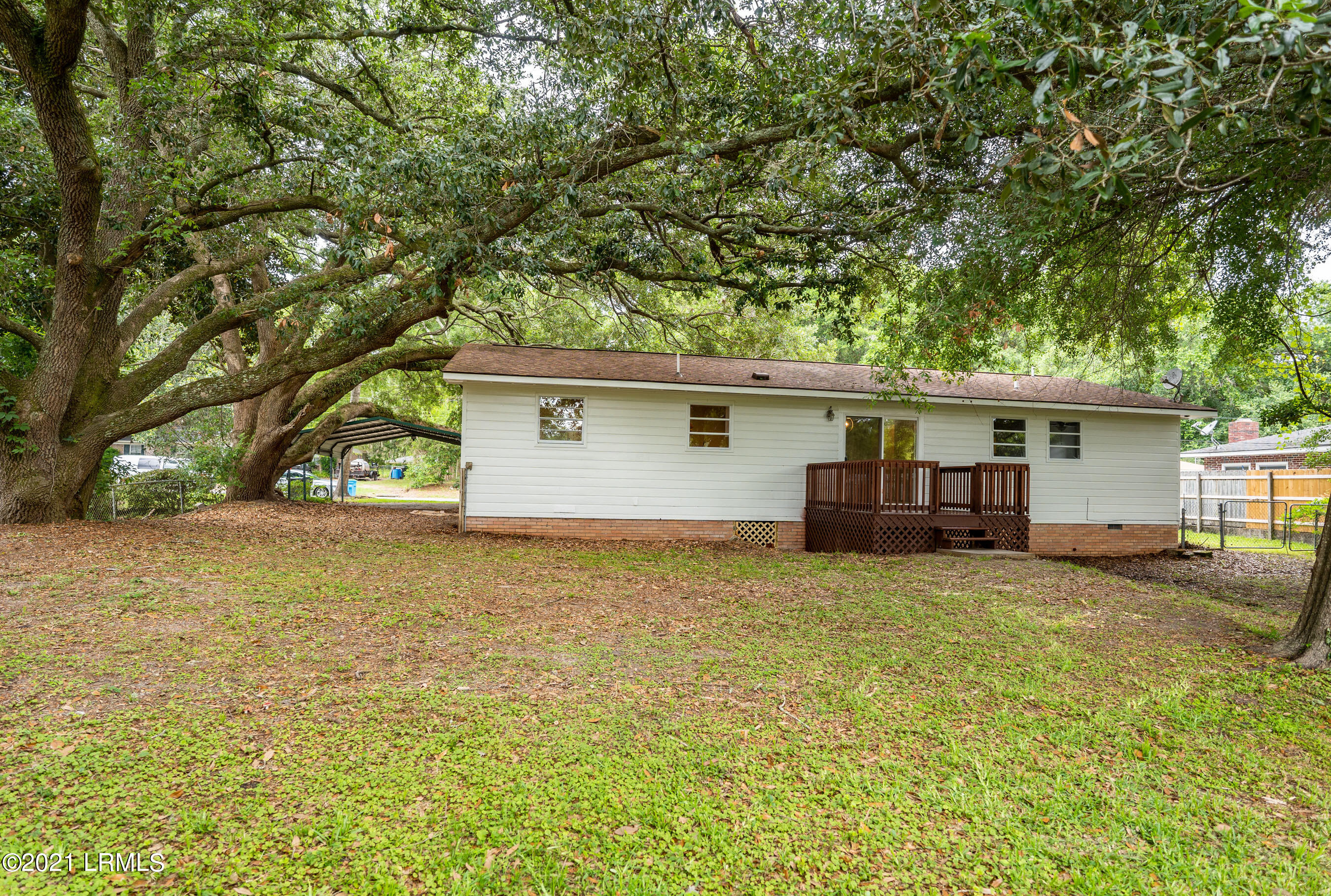 1603 Camellia Road Beaufort, SC 29902 - Photo 6 of 25 Christine Wiley - 6