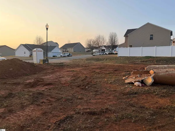 $34,900 | 302 Oglesby Creek Lane, Spartanburg, SC 29303