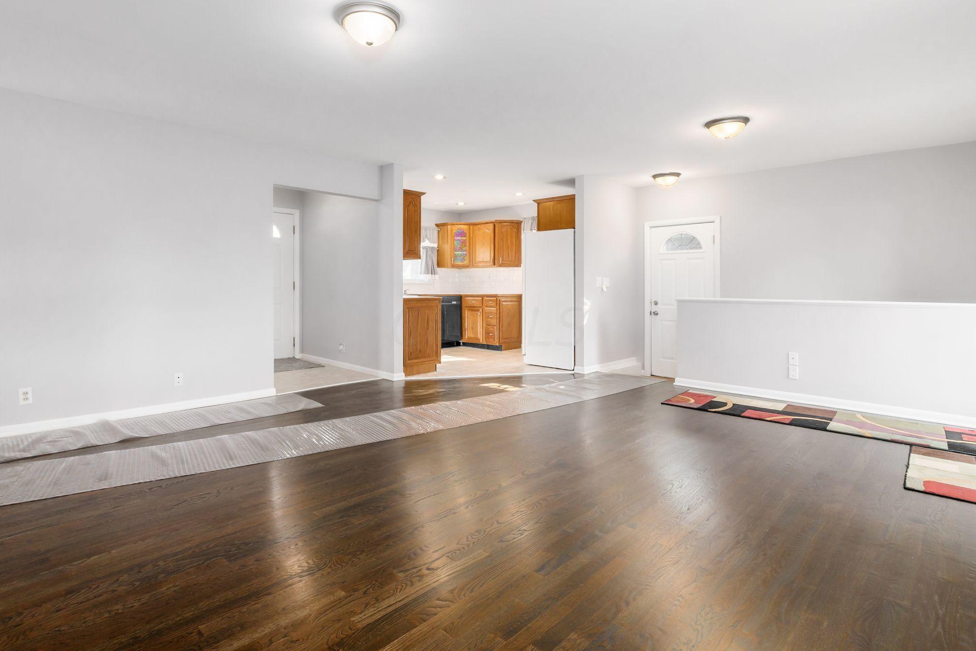 3003 Minerva Lake Road Columbus, OH 43231 - Photo 12 of 46 Gallery Image 12