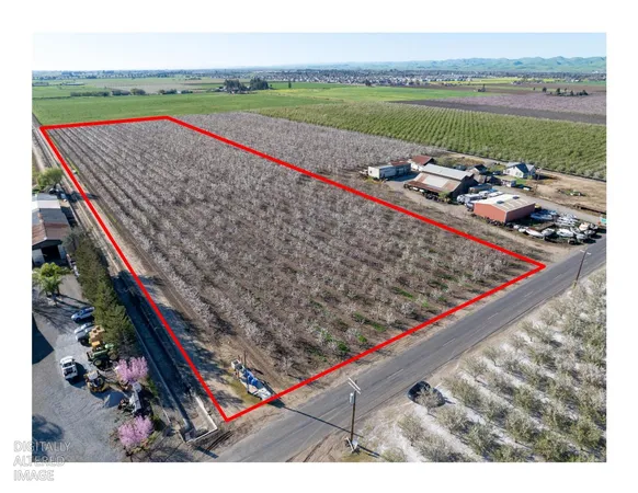 $715,000 | 1424 Eucalyptus Avenue, Patterson, CA 95363
