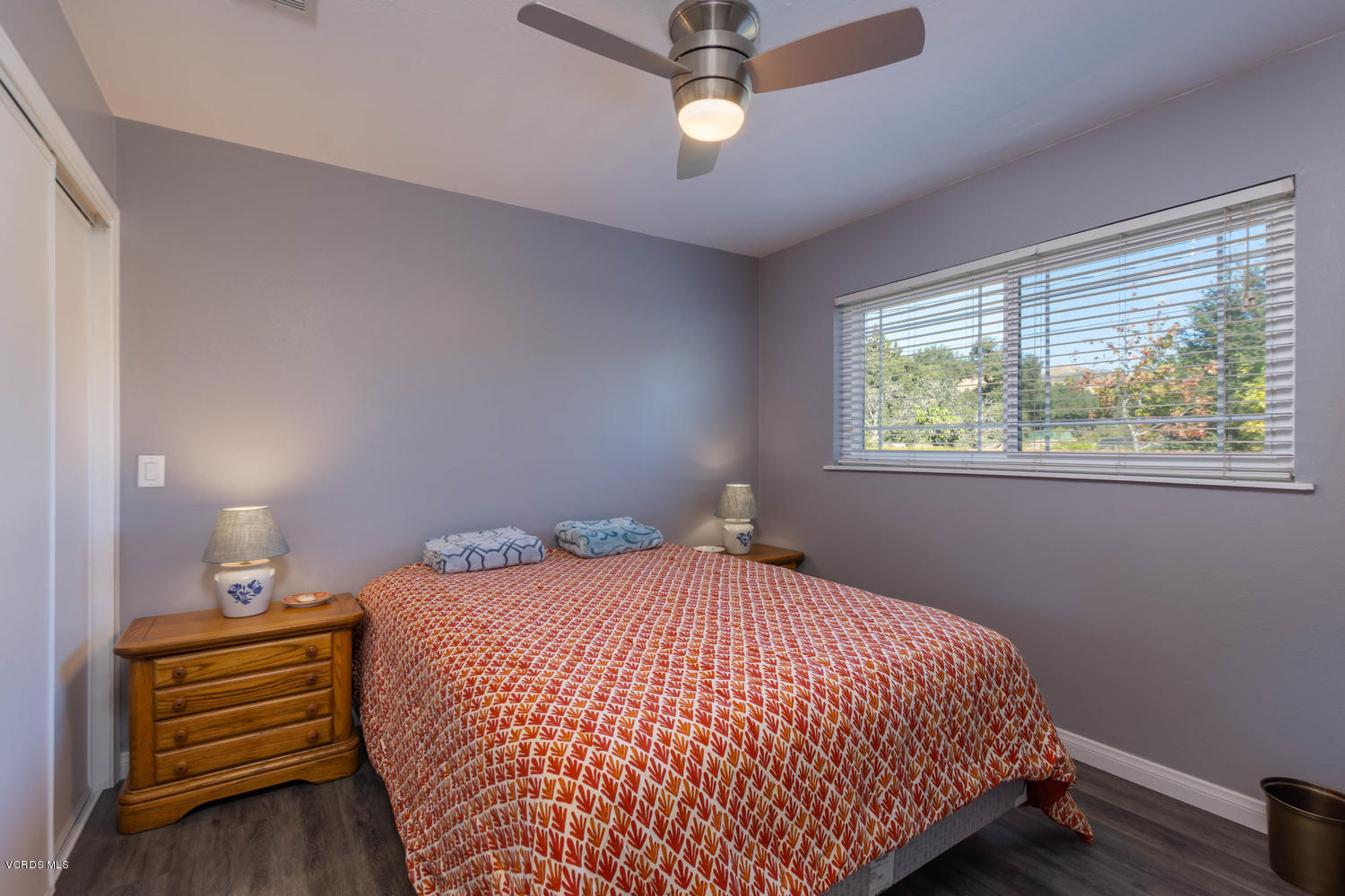 919 Laurel Road Santa Paula, CA 93060 - Photo 17 of 21 a bedroom with a bed and a window