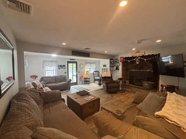 $1,700 | 6 Neal Shore Road, Meredith, NH 03253