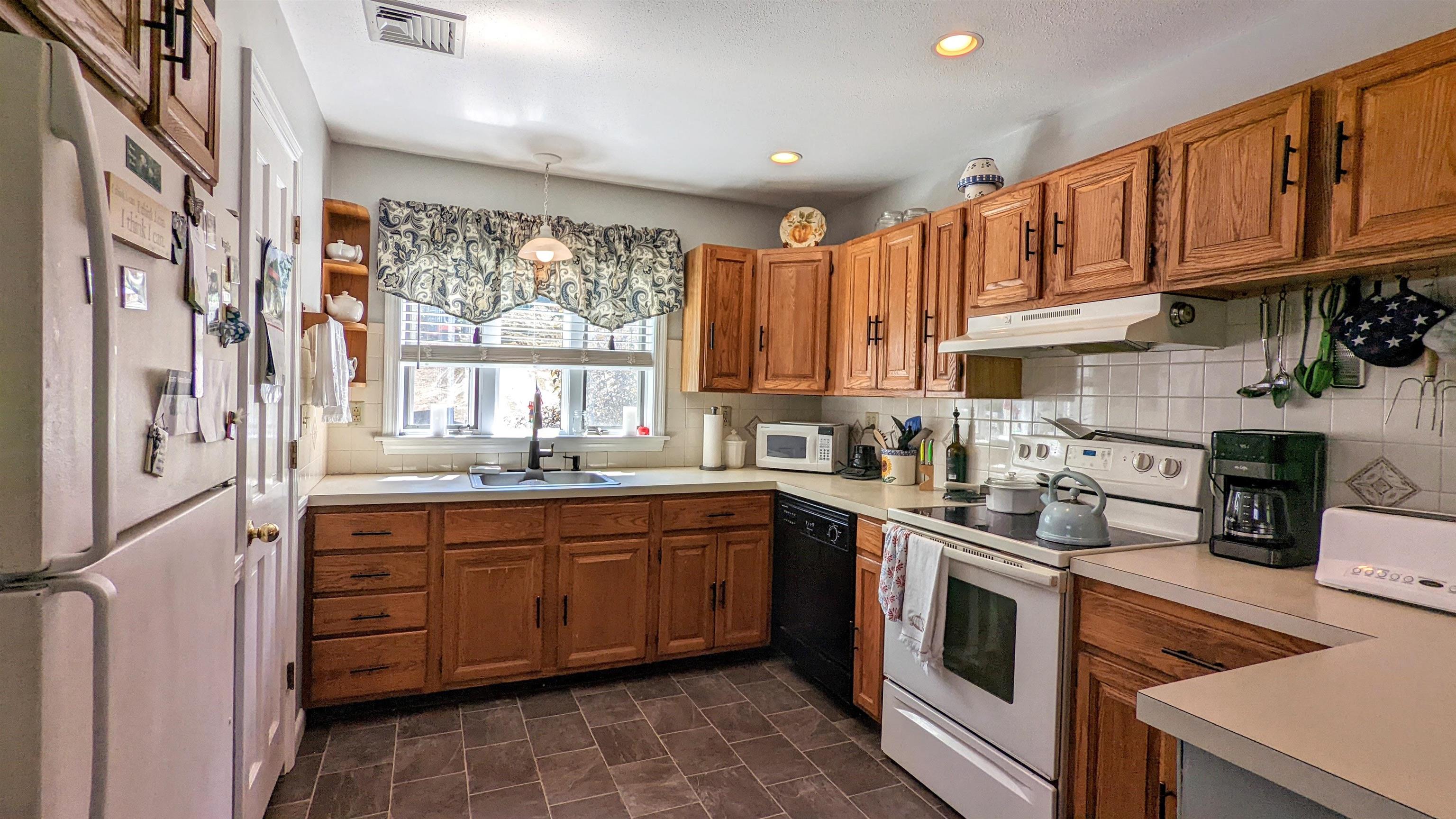 6 Neal Shore Road Meredith, NH 03253 - Photo 8 of 22