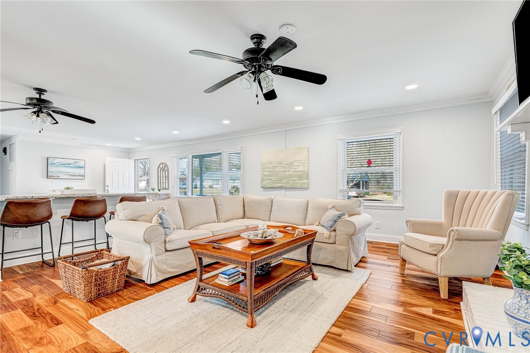 202 Bruce Road Tappahannock, VA 22560 - Photo 17 of 36 a living room with furniture and a large window