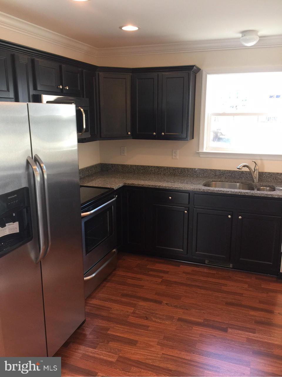 2312 Lodge Farm Road Baltimore, MD 21219 - Photo 4 of 23 kitchen
