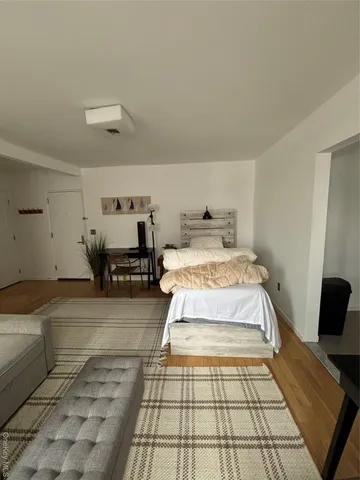 $14,000 | 251-255 Broadway, Unit 203, Long Beach, NY 11561