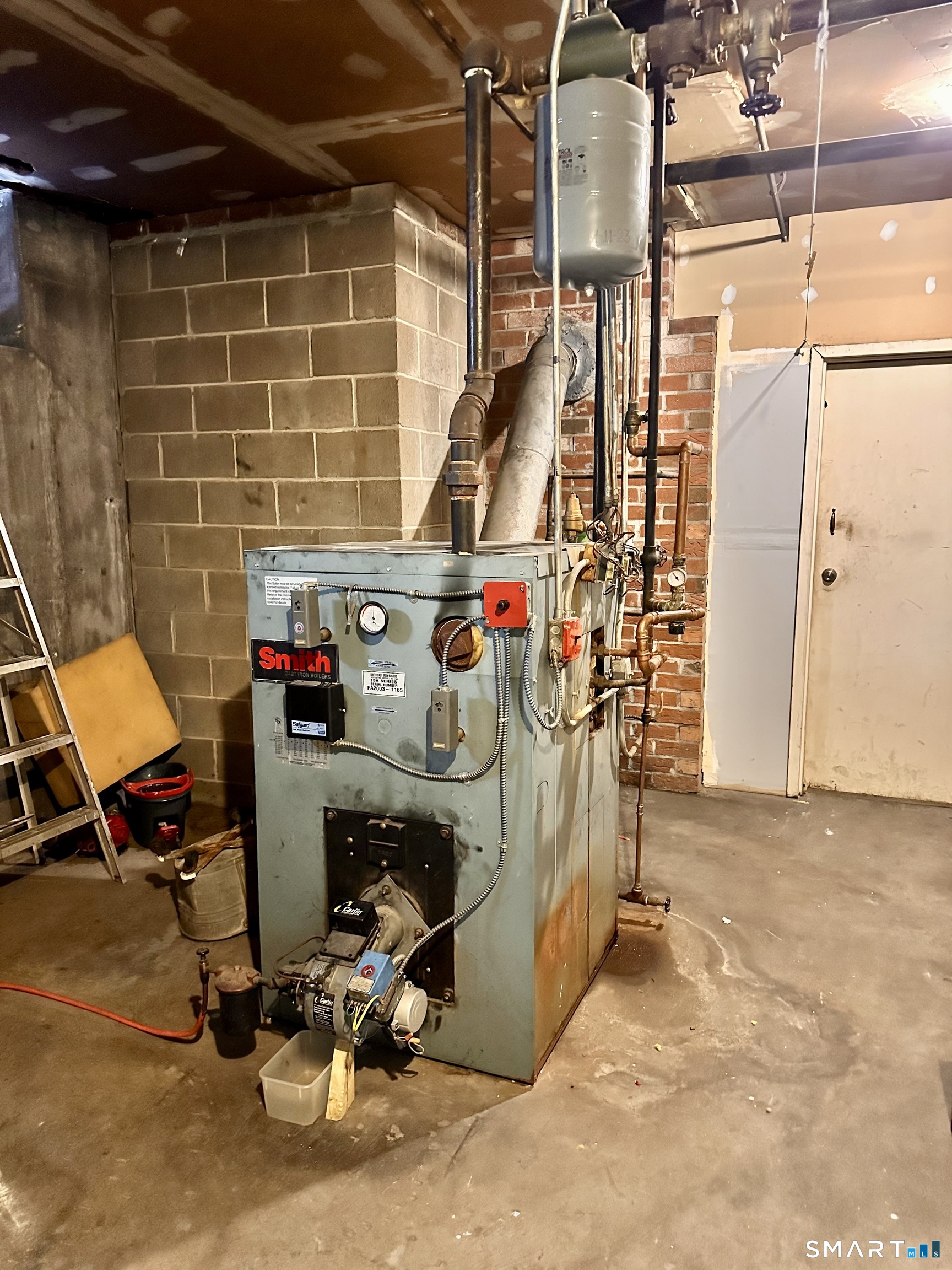 16 Henry Street Hartford, CT 06114 - Photo 12 of 16