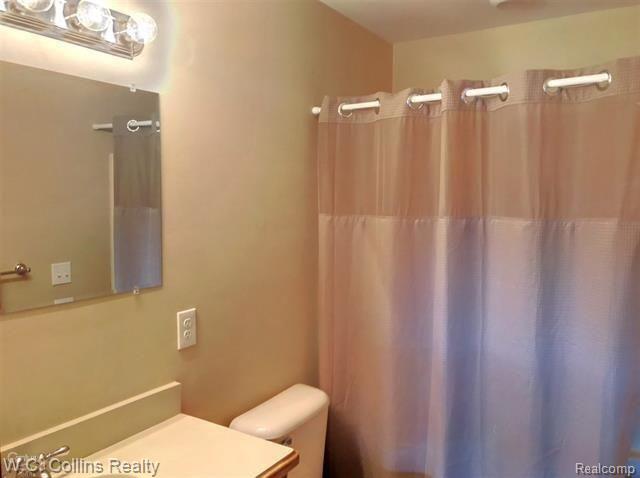 15200 Terry Road Allenton, MI 48002 - Photo 13 of 36 13.JPG
