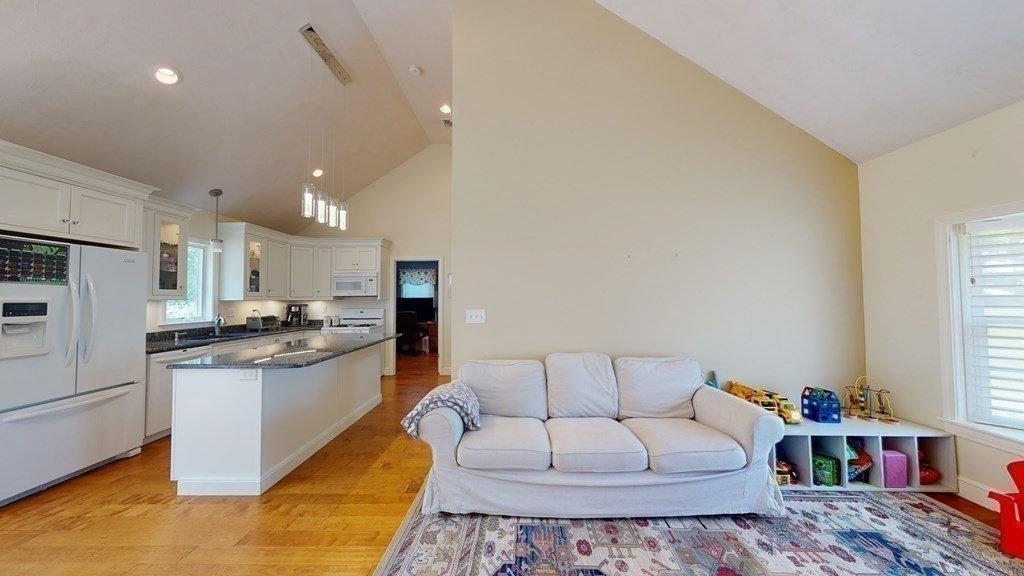 21 Kelshill Road Chelmsford, MA 01863 - Photo 37 of 42 Gallery Image 37