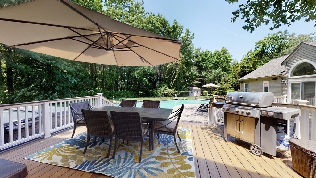 21 Kelshill Road Chelmsford, MA 01863 - Photo 4 of 42 Gallery Image 4