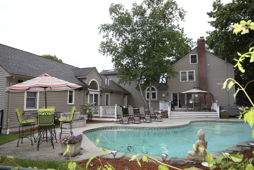 21 Kelshill Road Chelmsford, MA 01863 - Photo 5 of 42 Gallery Image 5