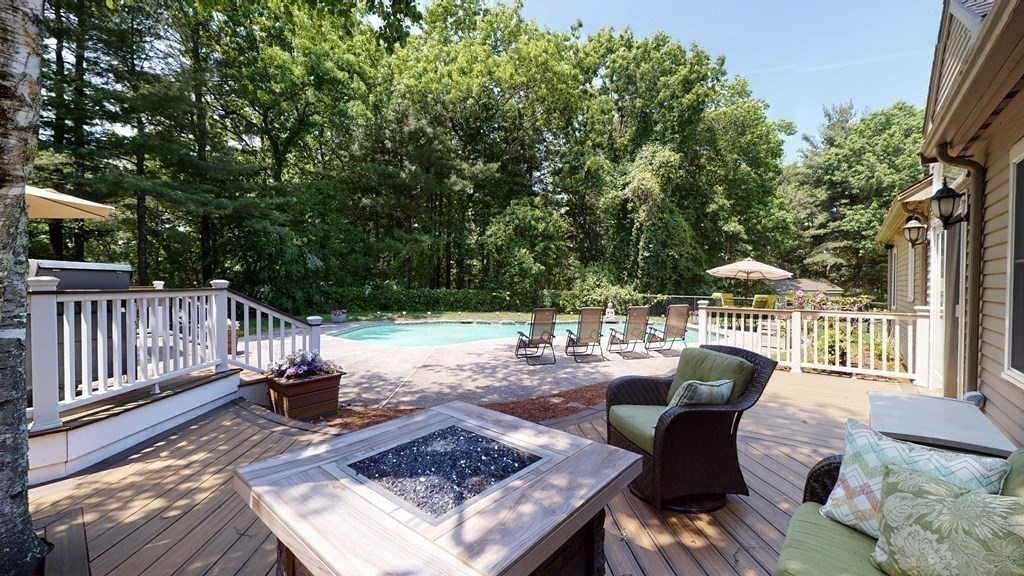 21 Kelshill Road Chelmsford, MA 01863 - Photo 9 of 42 Gallery Image 9