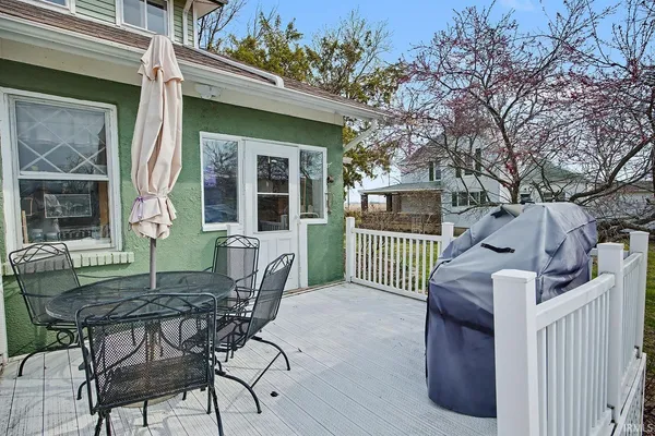 $304,000 | 611 East 3rd Street, Brookston, IN 47923