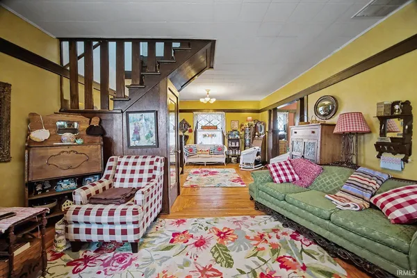 $304,000 | 611 East 3rd Street, Brookston, IN 47923