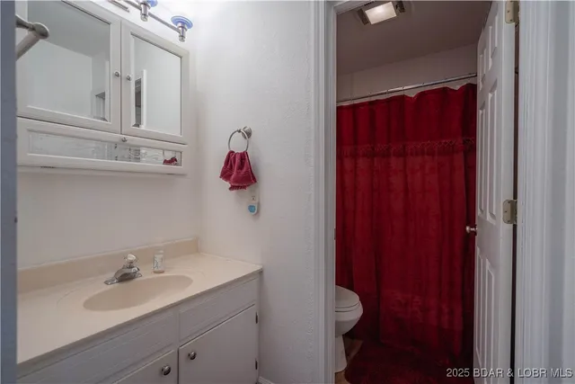 $199,900 | 71 Wheel House Circle, Unit 3, Lake Ozark, MO 65049