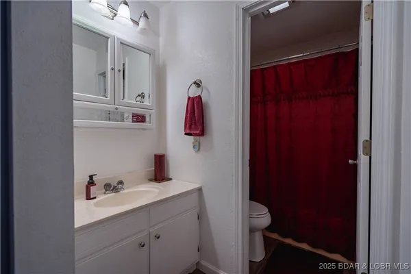 $199,900 | 71 Wheel House Circle, Unit 3, Lake Ozark, MO 65049