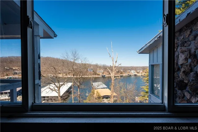 $199,900 | 71 Wheel House Circle, Unit 3, Lake Ozark, MO 65049