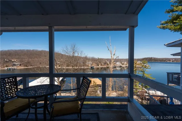 $199,900 | 71 Wheel House Circle, Unit 3, Lake Ozark, MO 65049